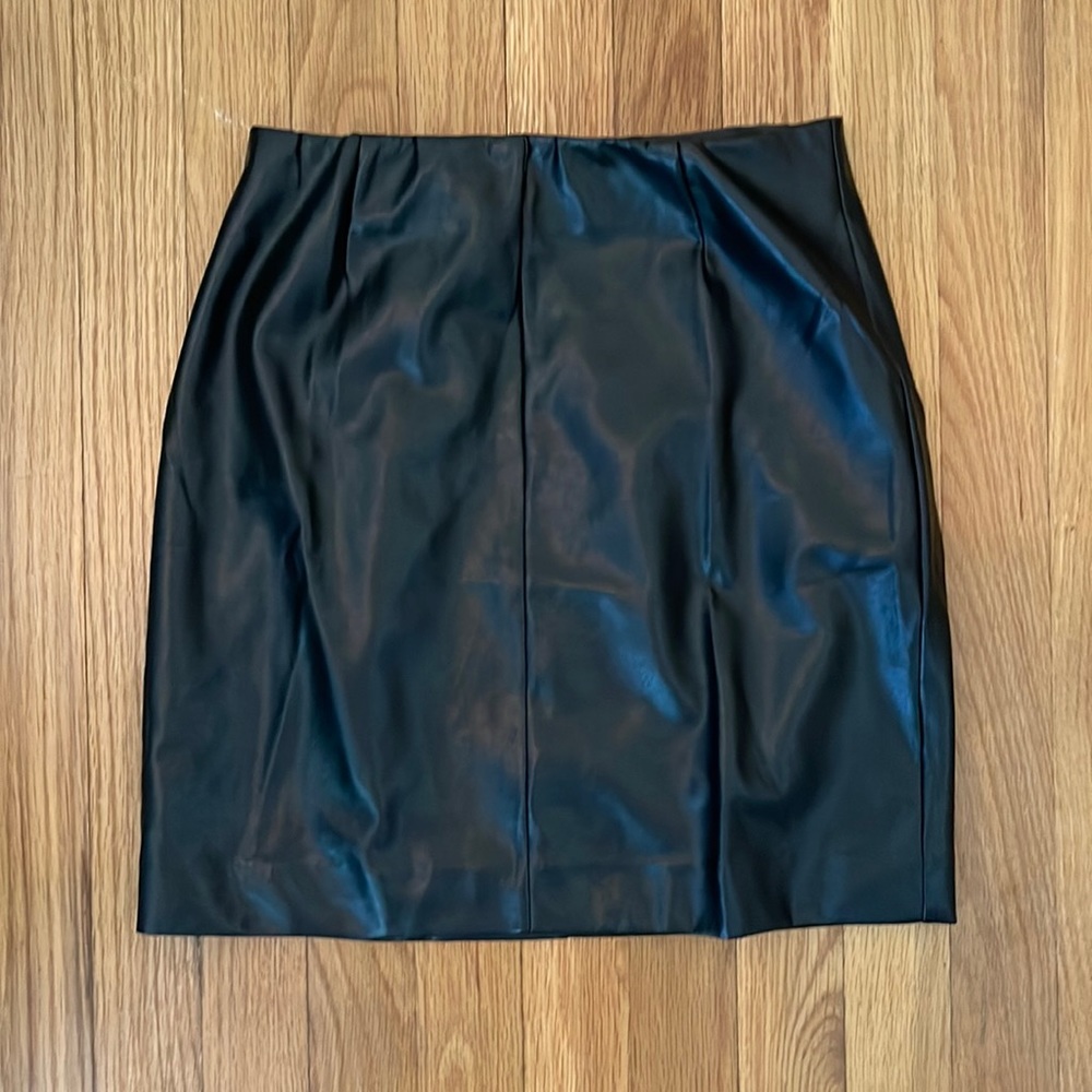 Aritzia Leather skirt size S